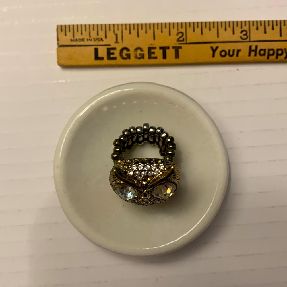 Adjustable elastic gold toned owl ring